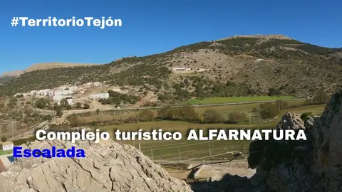 Portada de la playlist Alfarnatejo, Territorio Tejón en Kapikúa TV.